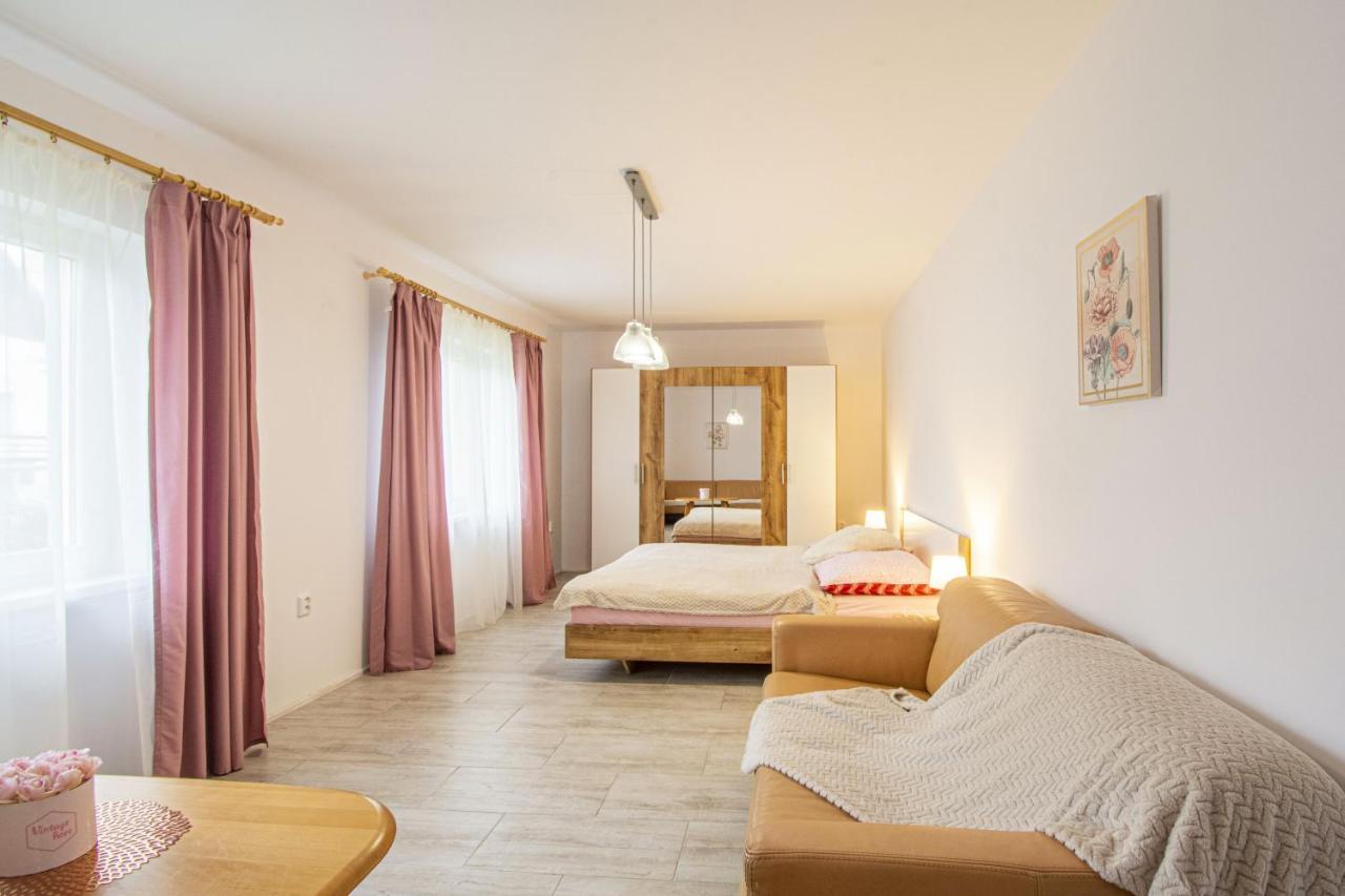Velky Apartman Zlamanka Kroměříž Dış mekan fotoğraf