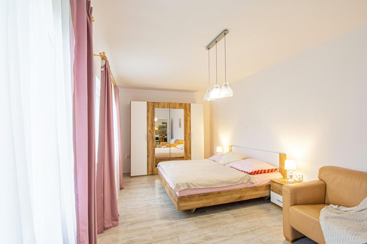 Velky Apartman Zlamanka Kroměříž Dış mekan fotoğraf